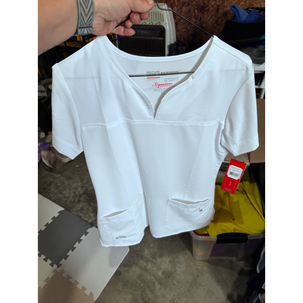 Greys Anatomy by Barco Signature Scrub Top White Notch Yoke Neck 2121 Small NWT